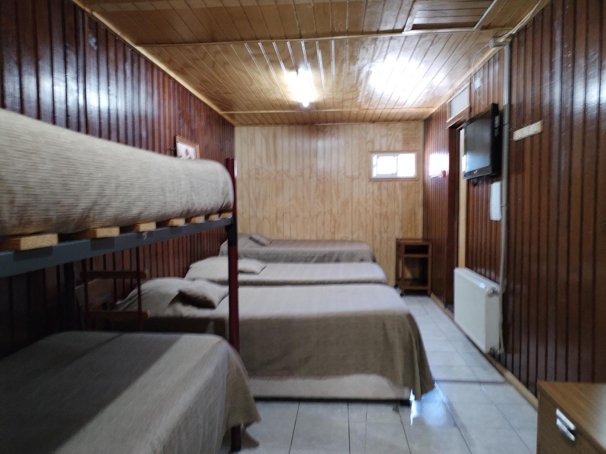 Hostal Copiapo Puerto Montt Room photo