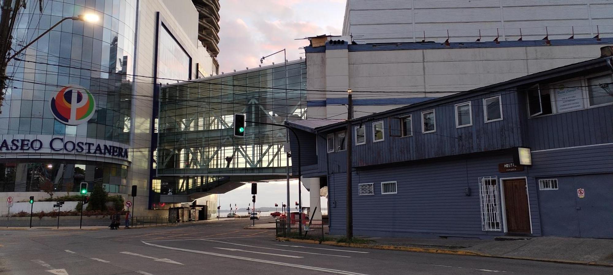 Hostal Copiapo Puerto Montt Exterior photo