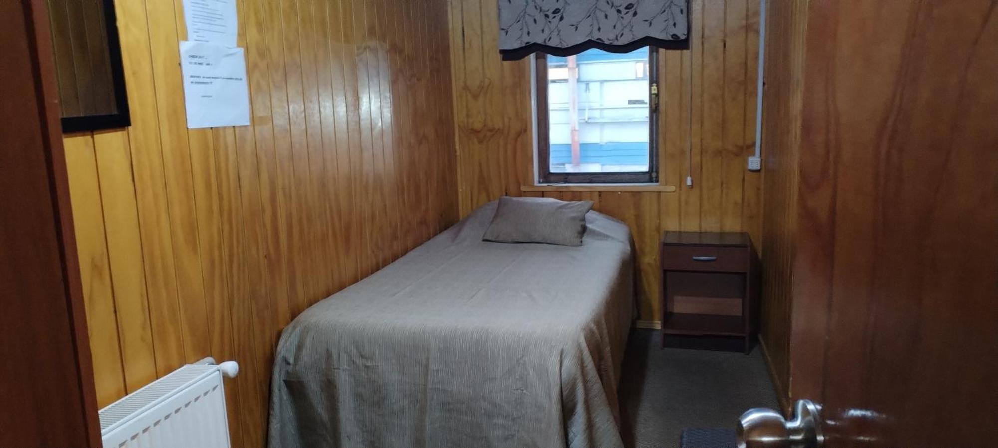 Hostal Copiapo Puerto Montt Exterior photo