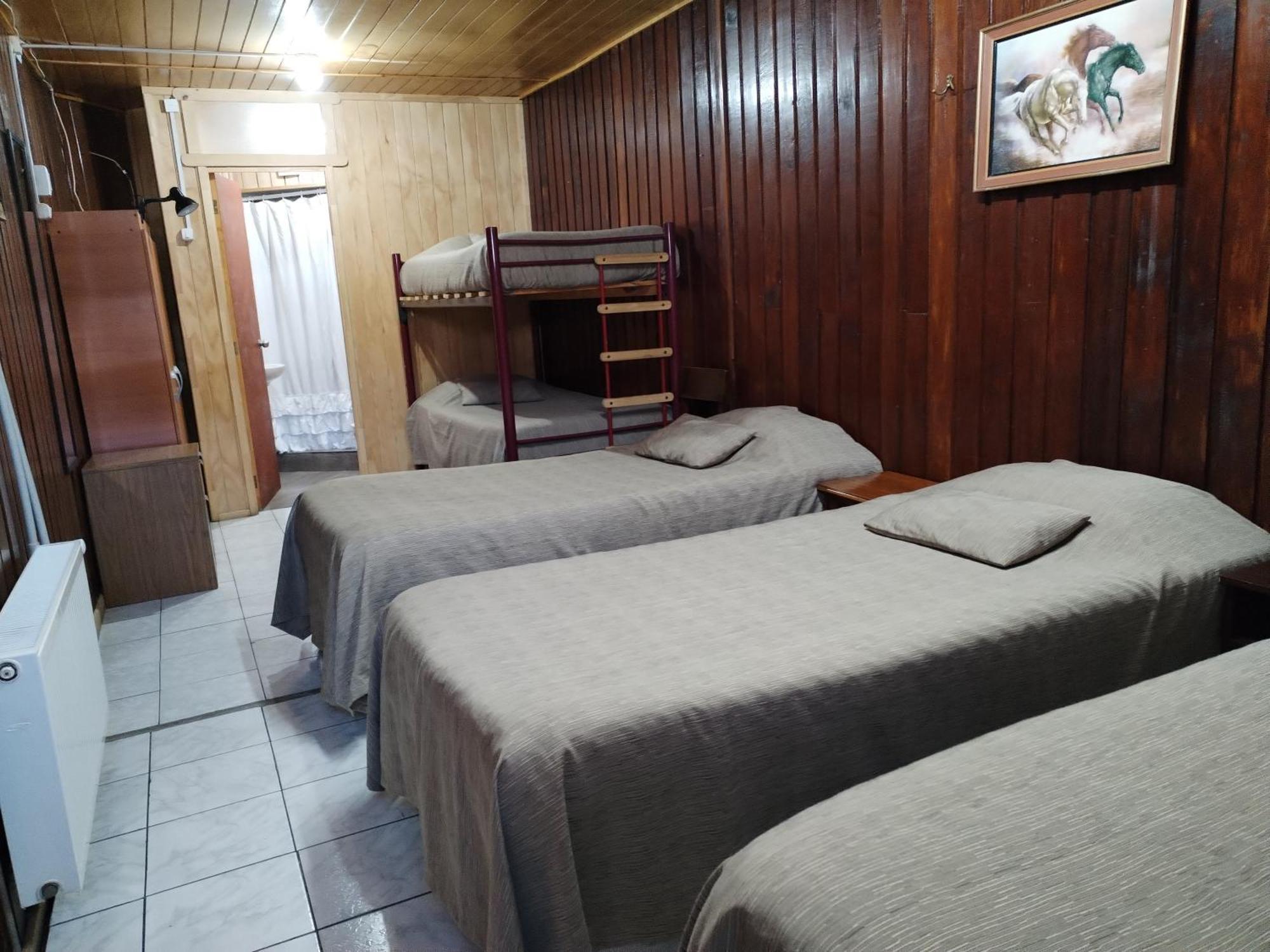 Hostal Copiapo Puerto Montt Room photo
